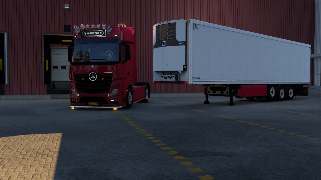 Red Mercedes Actros with Holland Style lightbox
